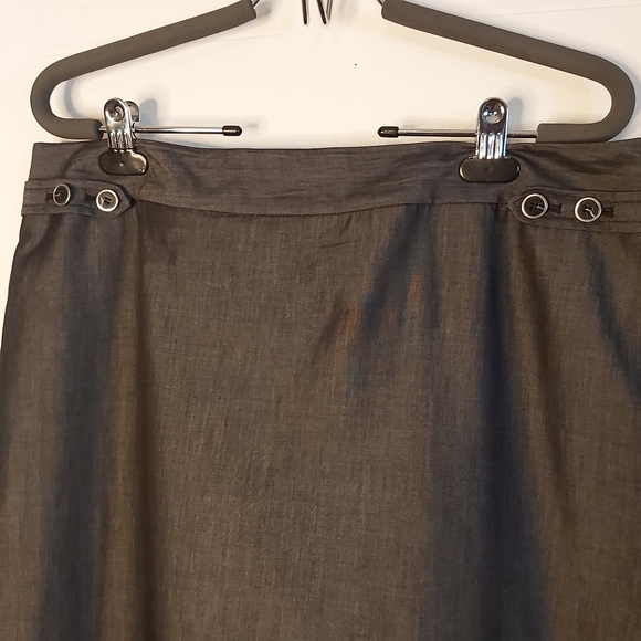 Pencil dark gray size 12 skirt - Picture 2 of 8